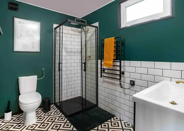 Tinyhouse With View To Balaton - Liliput Balatonakarattya